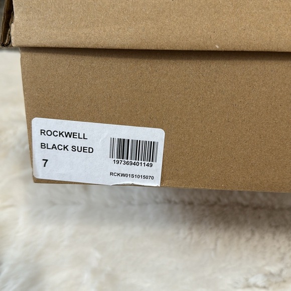 - Steve Madden Rockwell Black Suede Heeled Chelsea Booties - size 7 - Picture 4 of 4